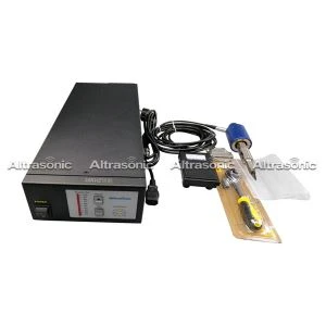 Pano de nylon de corte 30 kHz Máquina de corte ultrassônica usada lâmina de liga de titânio